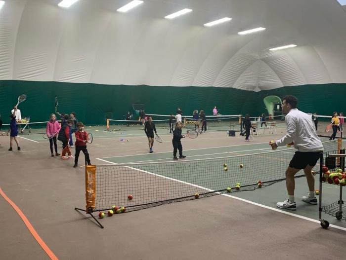 Ames racket and fitness
