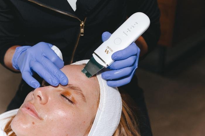 Gal boss bar beauty mistakes retinol making 2021 these skincare february products