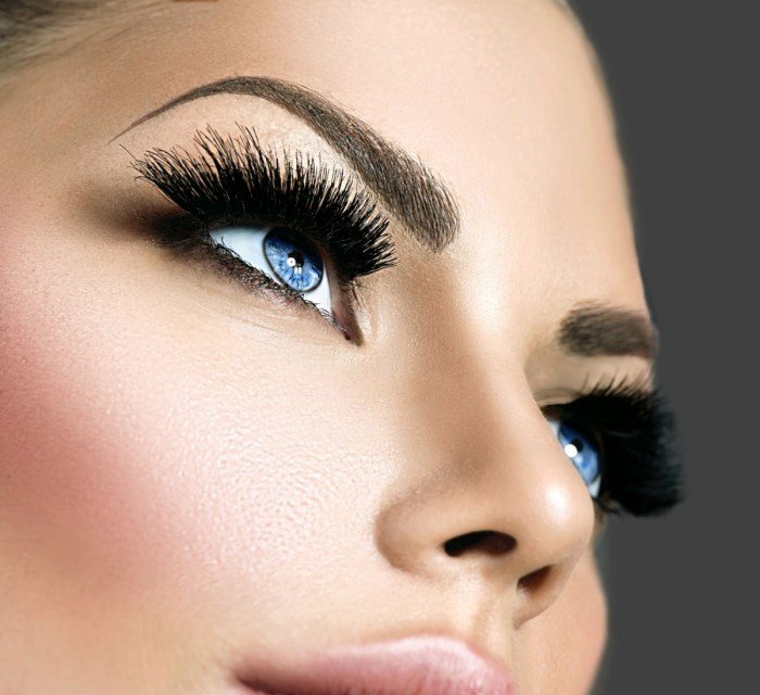 Beauty salon lashes