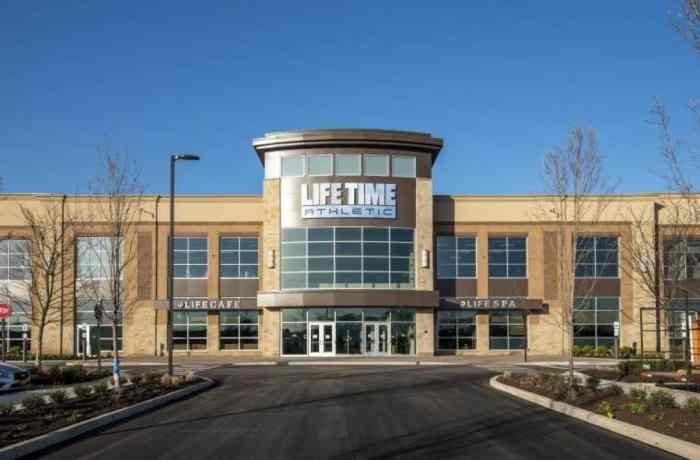 Life fitness membership cost
