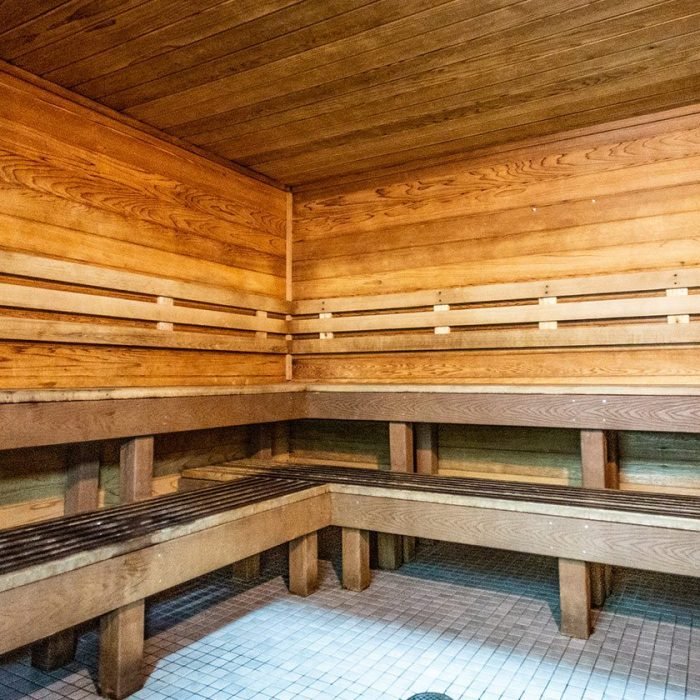 Health club with sauna near me