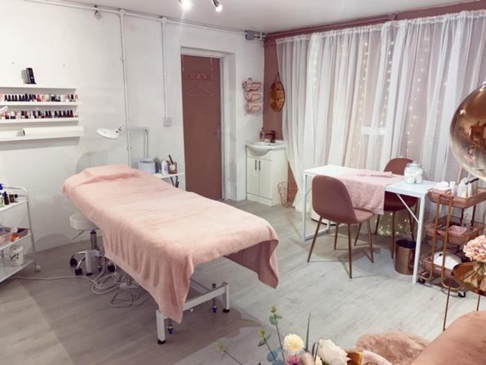 Salon space rental hair available beat community