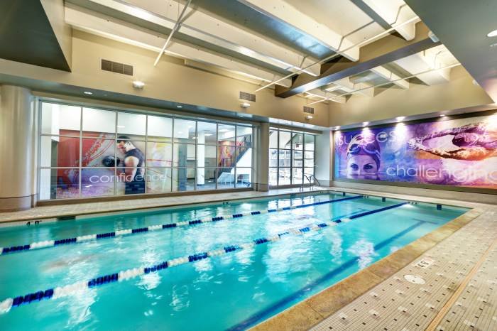Fitness la hour city sports gym weight machines inside lafitness vs club pages health