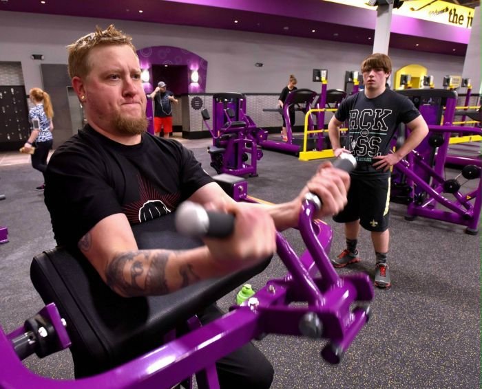 Gym fitness planet help beginners feel tips getting comfortable equipment guide confident trainer working handy check these