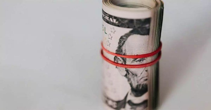 Health savings account tax advantages