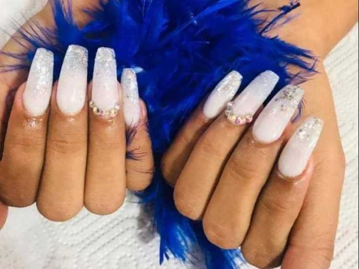 Mary beauty salon