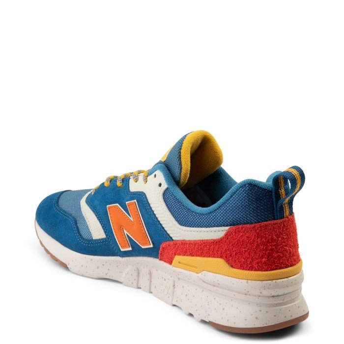 New balance fitness shoes