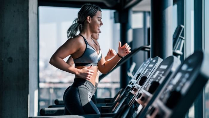 Gym addict enthusiast cellulite ugly giving quiz things