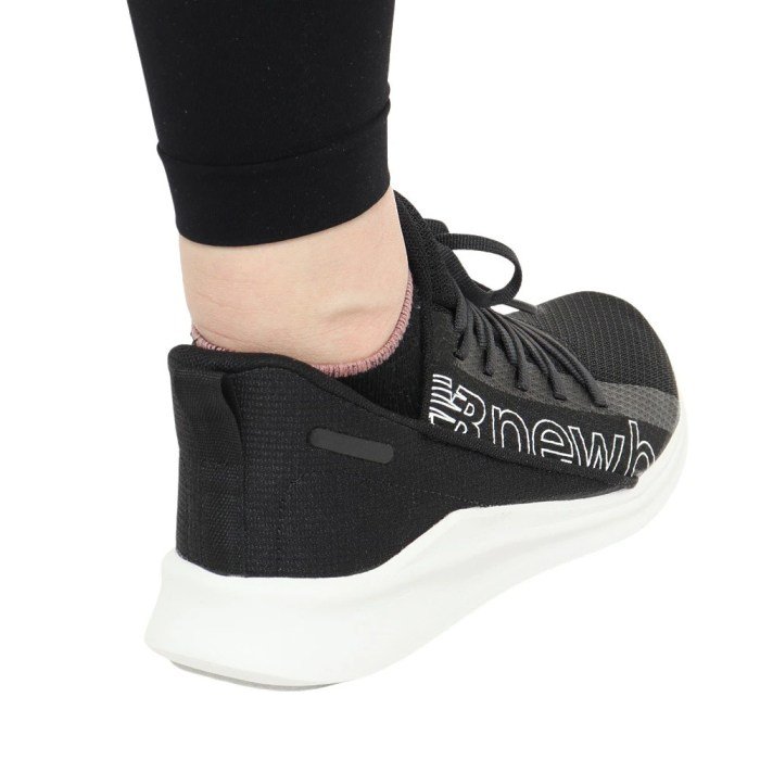 New balance fitness shoes