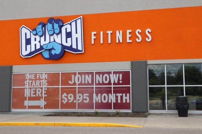 Crunch gym baltimore canton crossing merchant