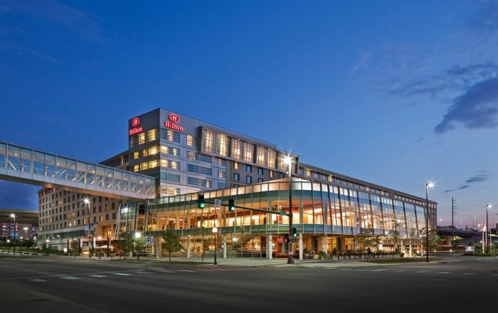 Hotel near chi health center omaha