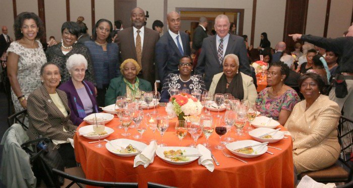 Family bedford stuyvesant health center fernandez coveted patricia receives ceo award inniss