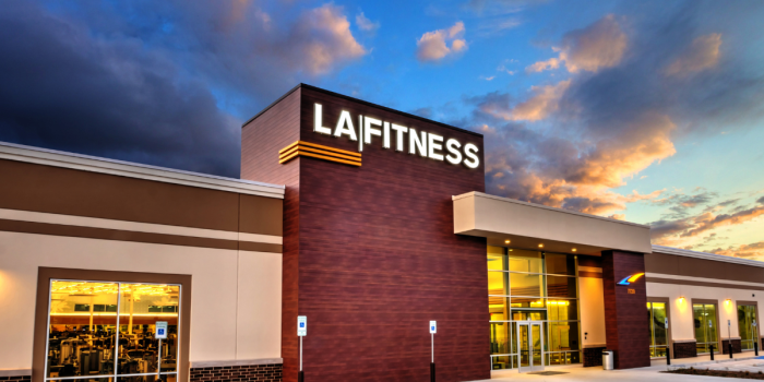 Hours for la fitness today