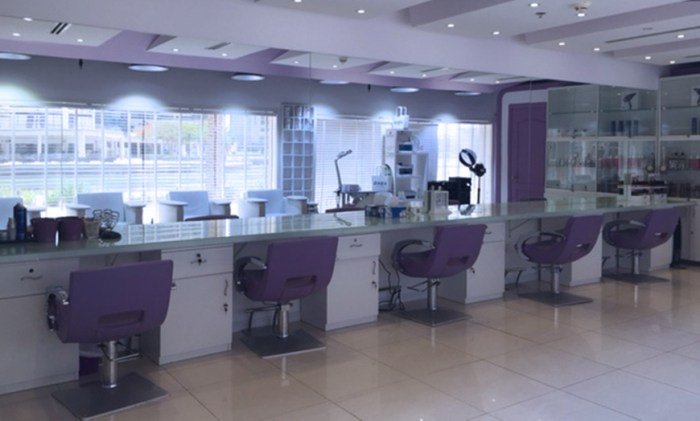 Mary beauty salon