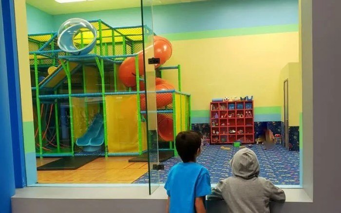 Juniper center workout swim fitness classes recreation park childcare near me bend