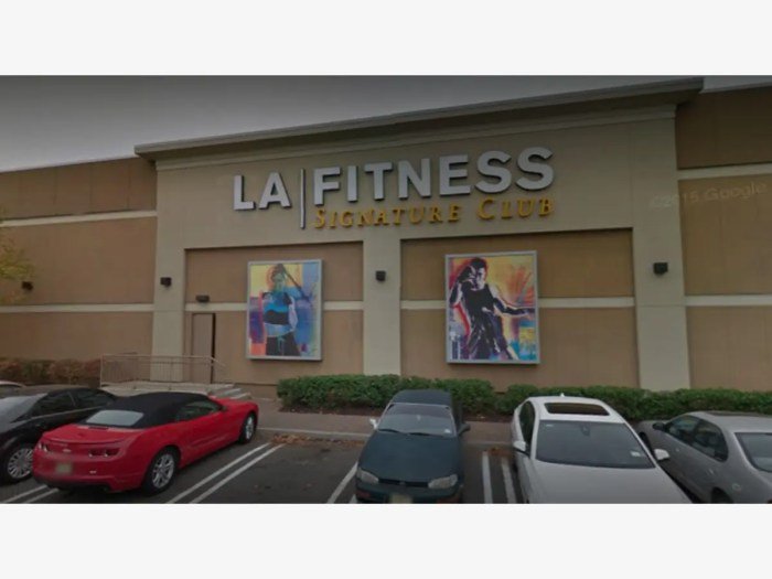 La fitness secaucus