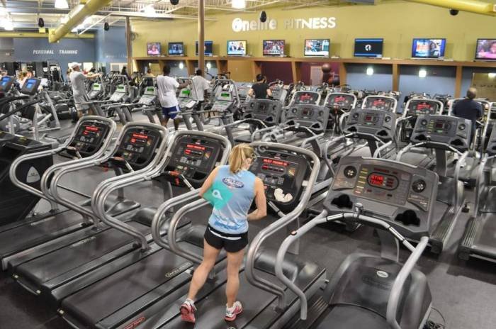Woodbridge fitness onelife closed pm am