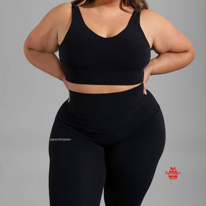 Women's plus size fitness apparel