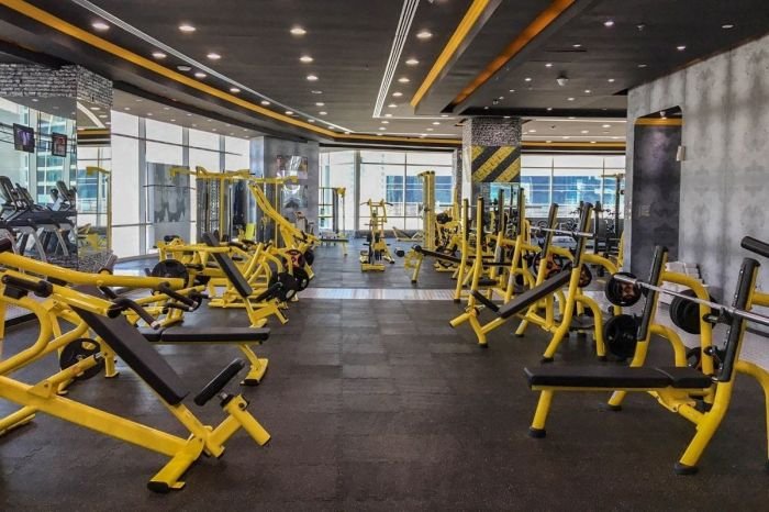 Gyms pools saunas tubs workout drworkout
