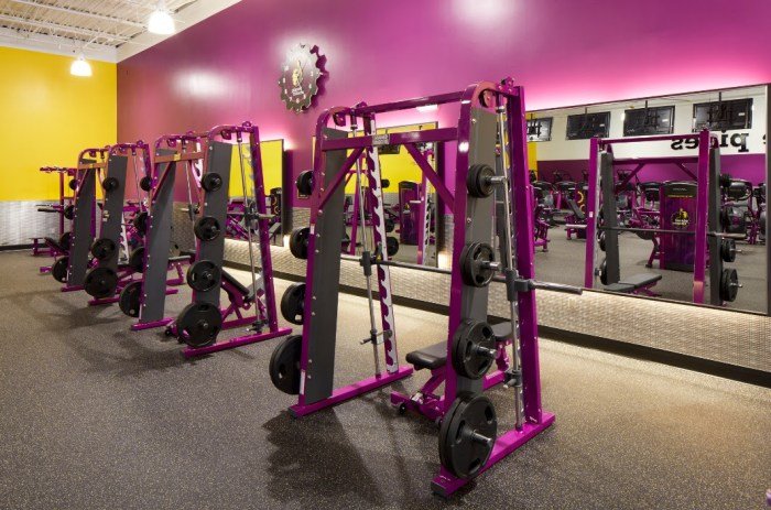 Planet fitness locations houston harvey victims opens area